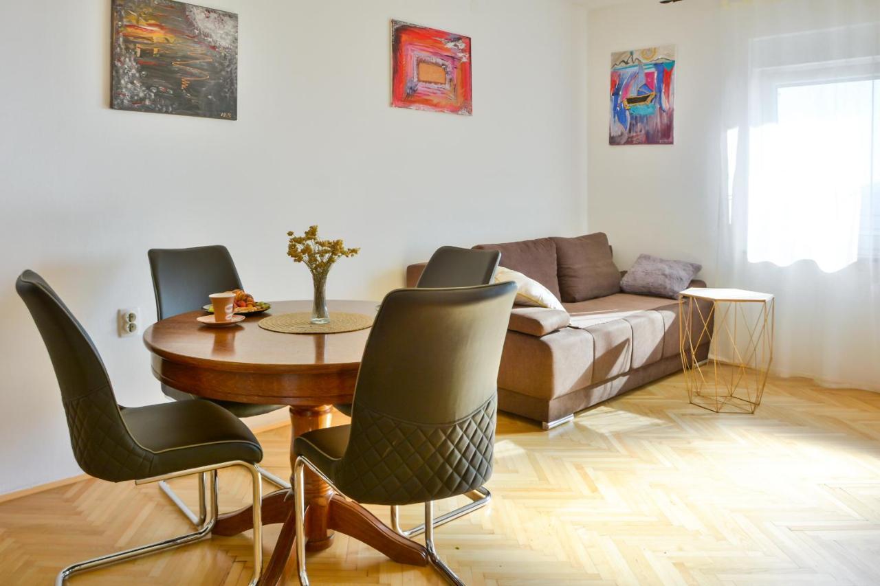 Apartmani Krijesnica セニ エクステリア 写真