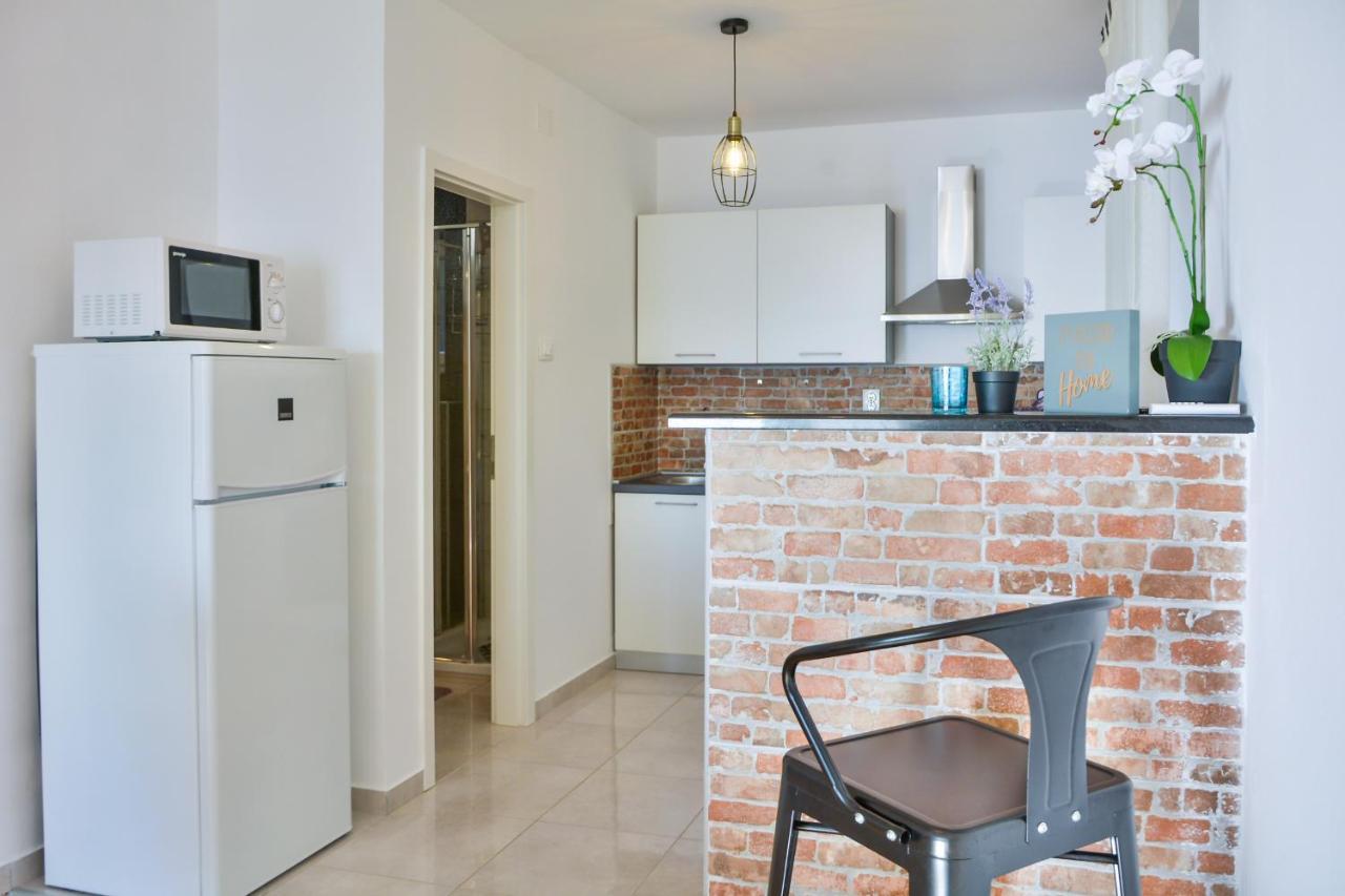 Apartmani Krijesnica セニ エクステリア 写真