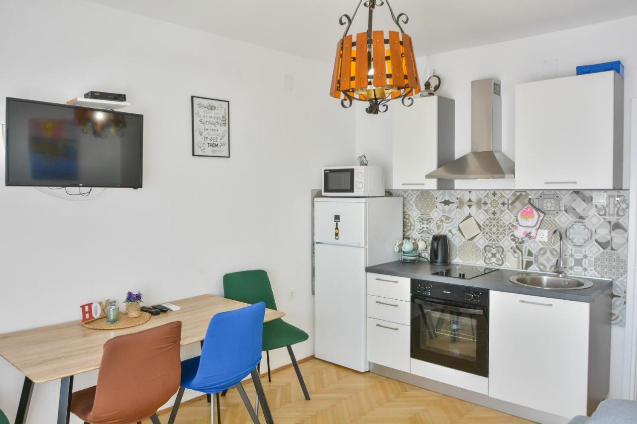 Apartmani Krijesnica セニ エクステリア 写真