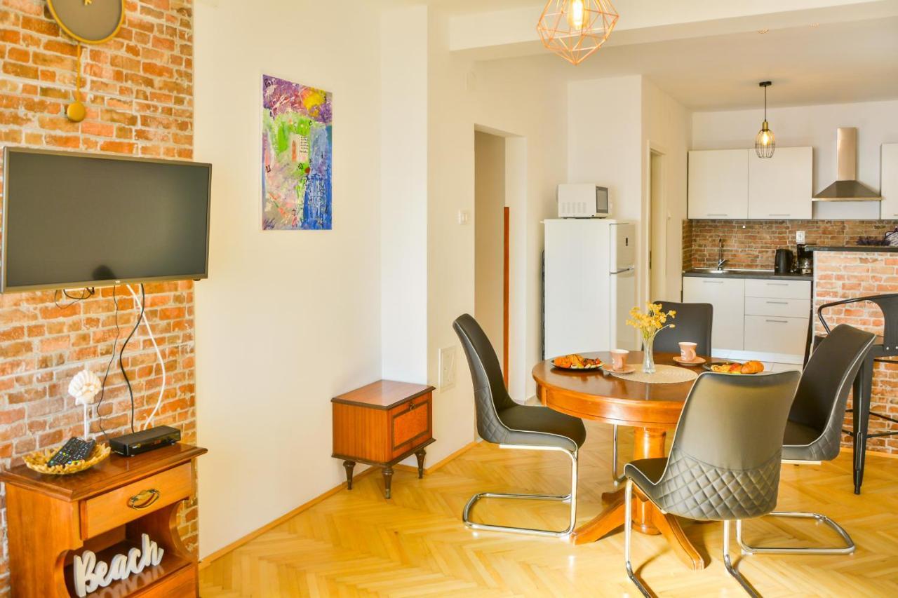 Apartmani Krijesnica セニ エクステリア 写真