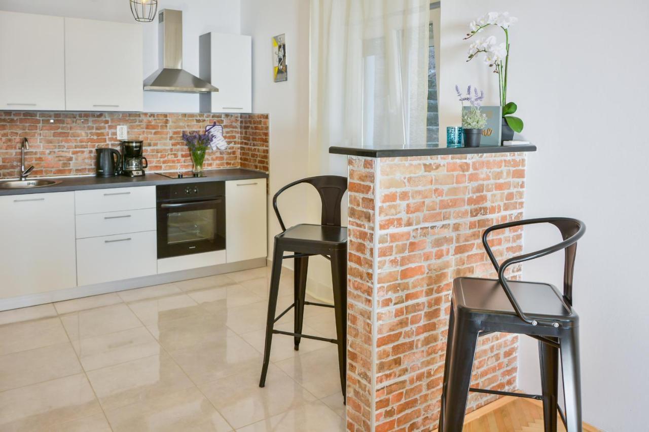 Apartmani Krijesnica セニ エクステリア 写真