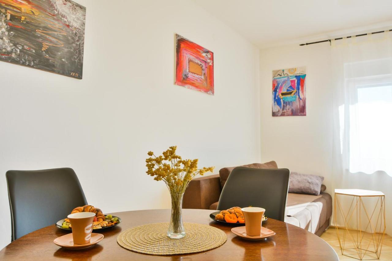 Apartmani Krijesnica セニ エクステリア 写真